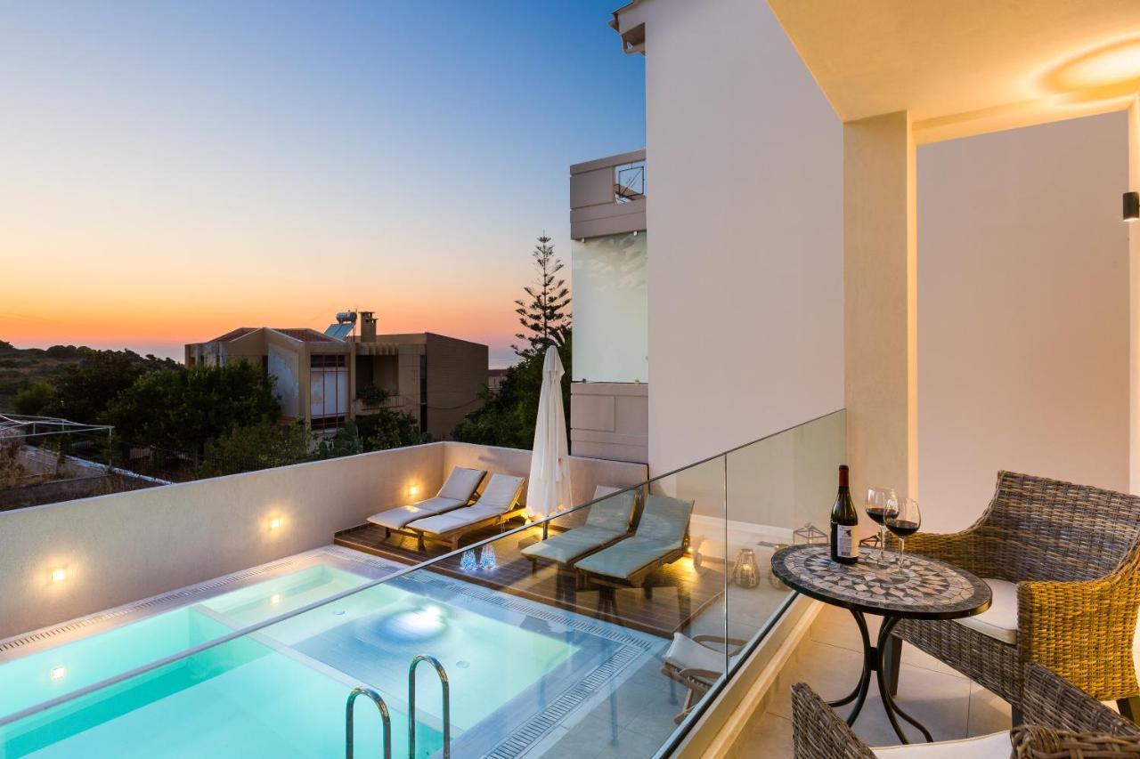 Villa Amelia I Free 9 Seater Mini Van & Pool 卡拉塔斯 外观 照片