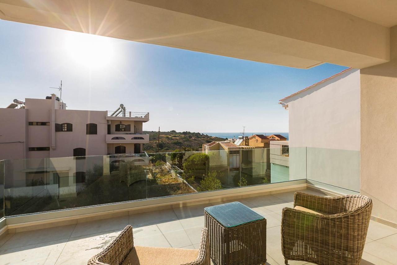Villa Amelia I Free 9 Seater Mini Van & Pool 卡拉塔斯 外观 照片