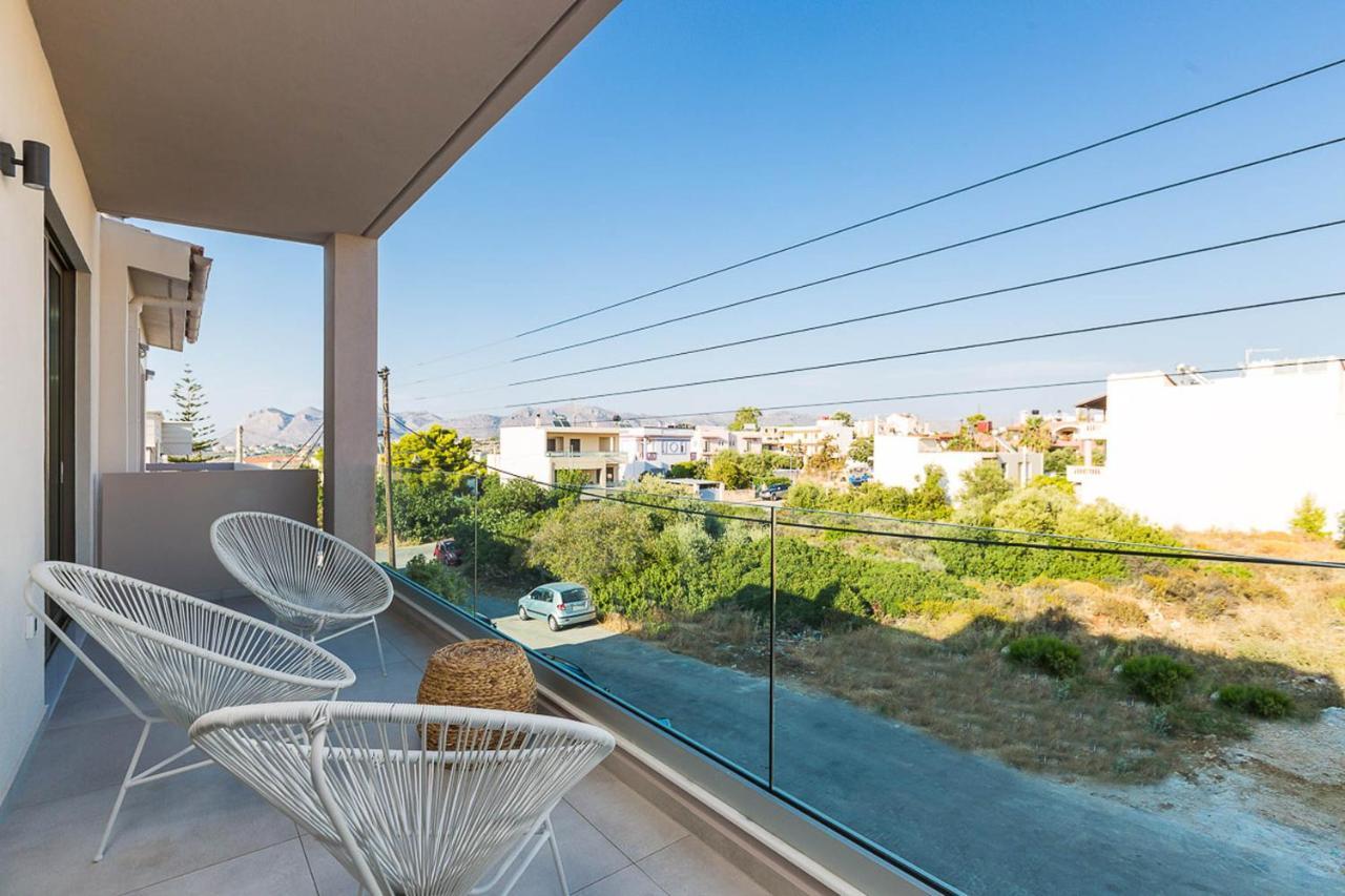 Villa Amelia I Free 9 Seater Mini Van & Pool 卡拉塔斯 外观 照片